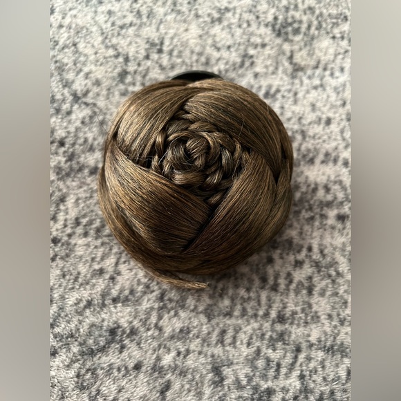 Lot Of Hair Bun Claw Clip Ins - Picture 2 of 9